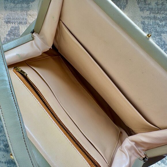 Vintage 50s Needlepoint Floral Tapestry Handbag - Picture 8 of 13